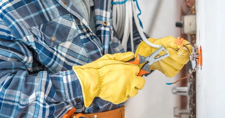 Electrical Panel Upgrade Upselling Guide for Dallas Contractors